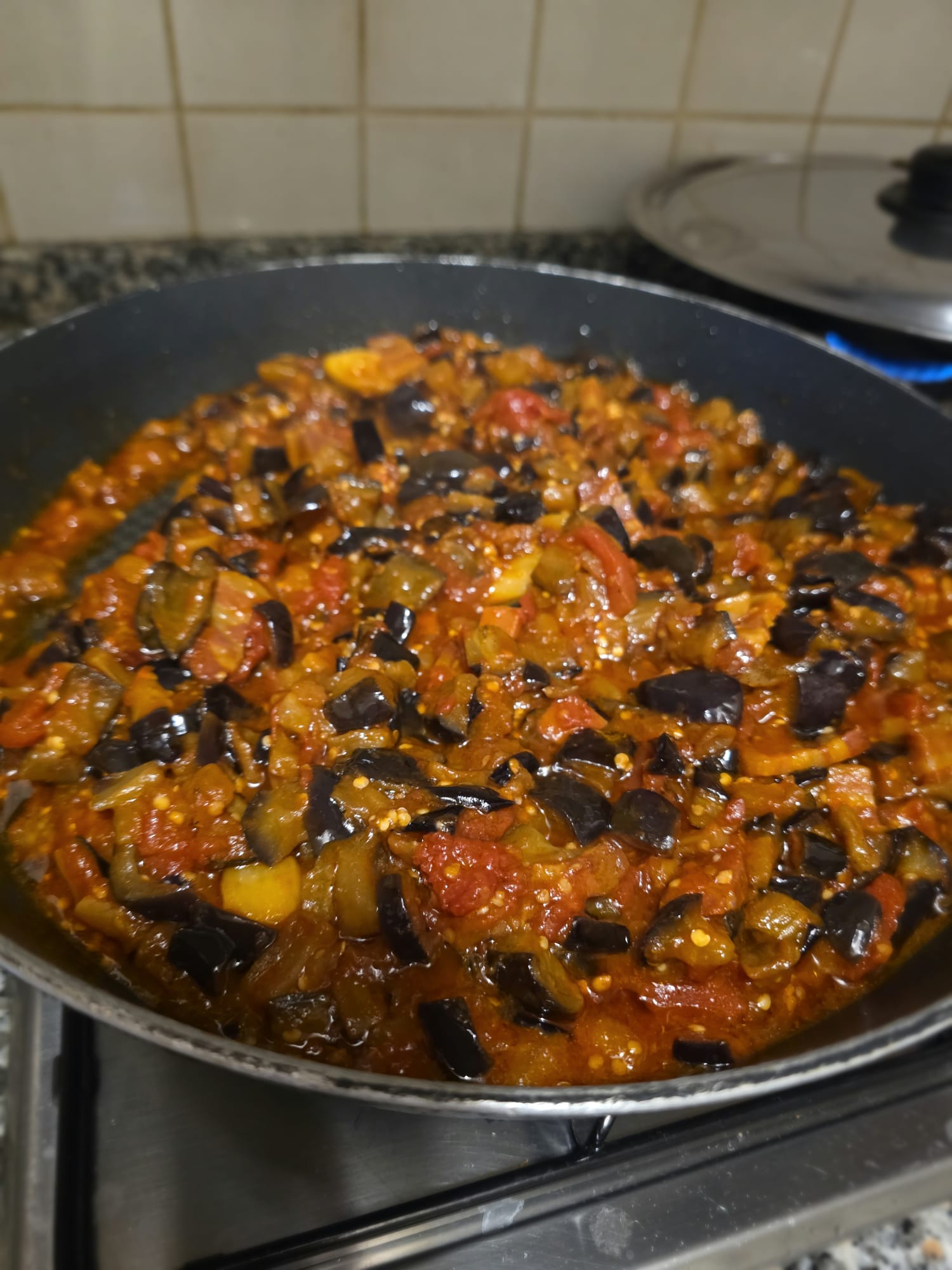 Dadini di melanzane al pomodoro