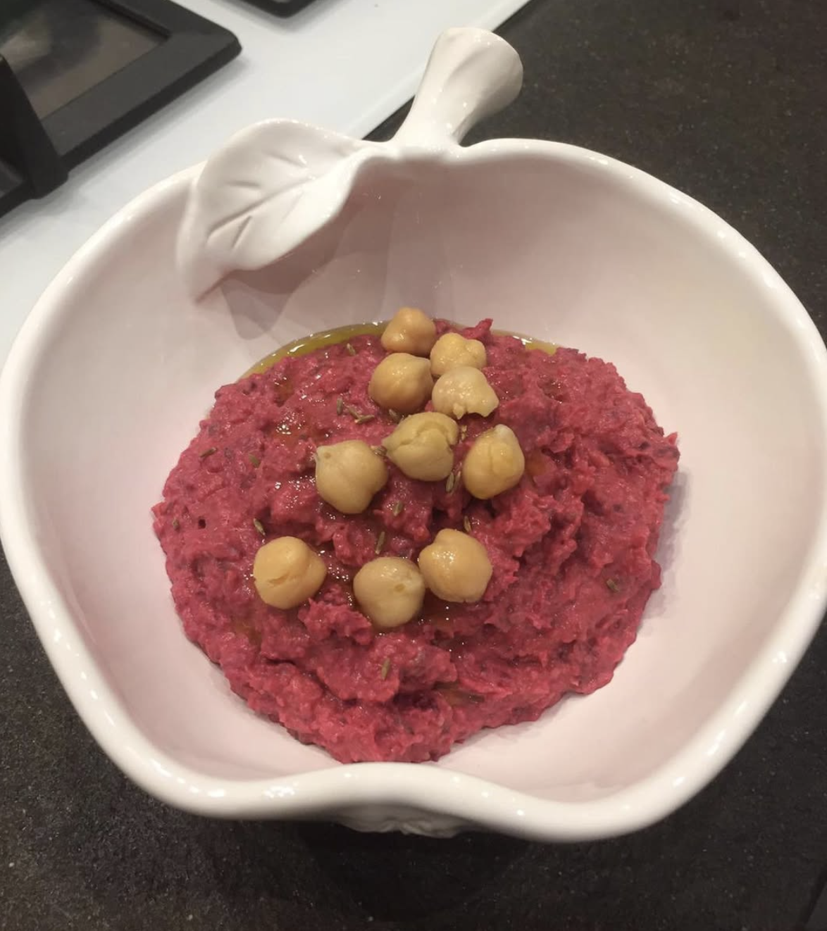 Hummus di barbabietole